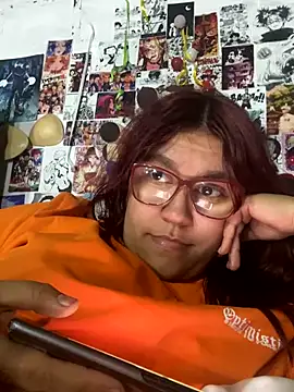 Snapshot of dafne19_ chatting on 09-24-25, 04:38 dafne19 online show from 09-24-25, 04:38