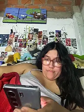 Snapshot of dafne19_ chatting on 10-30-25, 04:14 dafne19 online show from 10-30-25, 04:14