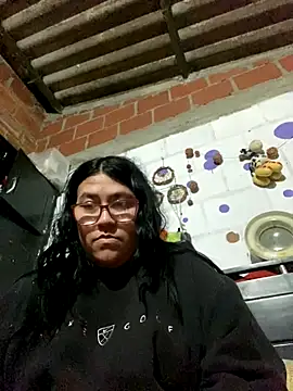 Snapshot of dafne19_ chatting on 11-17-25, 05:35 dafne19 online show from 11-17-25, 05:35