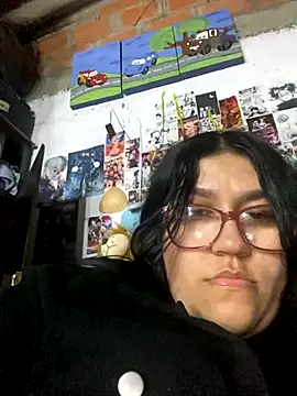 Snapshot of dafne19_ chatting on 11-19-25, 04:23 dafne19 online show from 11-19-25, 04:23