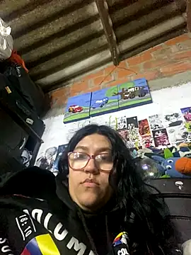 Snapshot of dafne19_ chatting on 11-22-25, 05:06 dafne19 online show from 11-22-25, 05:06