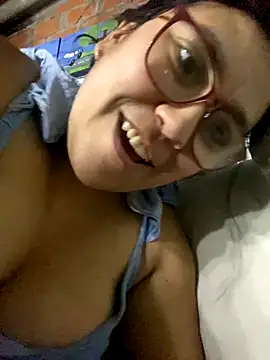 Snapshot of dafne19_ chatting on 11-26-25, 03:51 dafne19 online show from 11-26-25, 03:51