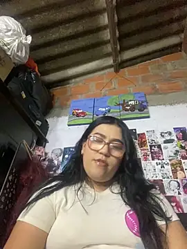 Snapshot of dafne19_ chatting on 11-28-25, 04:37 dafne19 online show from 11-28-25, 04:37