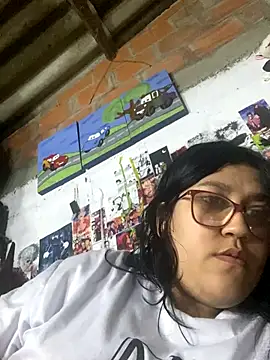 Snapshot of dafne19_ chatting on 11-29-25, 04:37 dafne19 online show from 11-29-25, 04:37