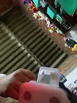 Snapshot of dafne19_ chatting on 12-03-25, 04:09 dafne19 online show from 12-03-25, 04:09