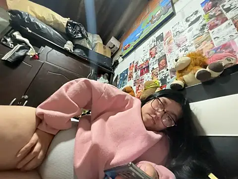 dafne19  online show from 04-01-26, 04:13