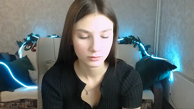 AnaHoney online show from 12-21-24, 12:53