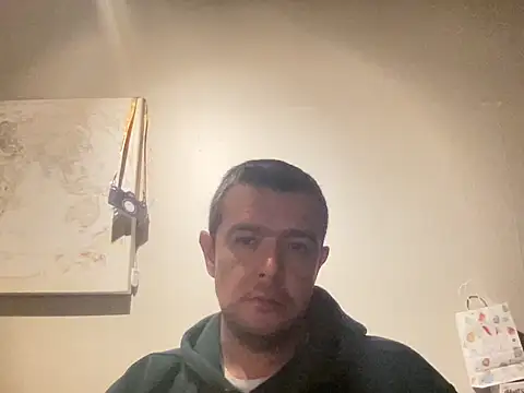 Snapshot of OtterAdonis21 chatting on 04-08-26, 02:33 OtterAdonis21 online show from 04-08-26, 02:33