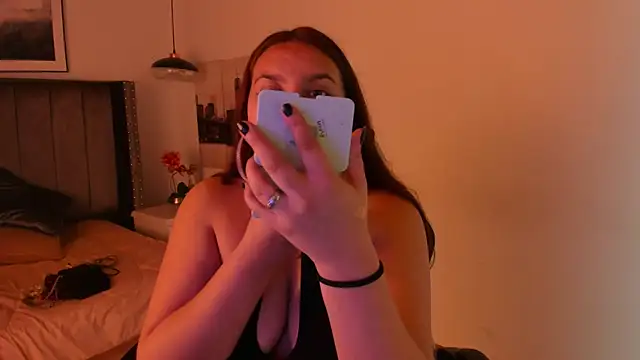 Alaia Cute online show from 12-12-24, 01:10