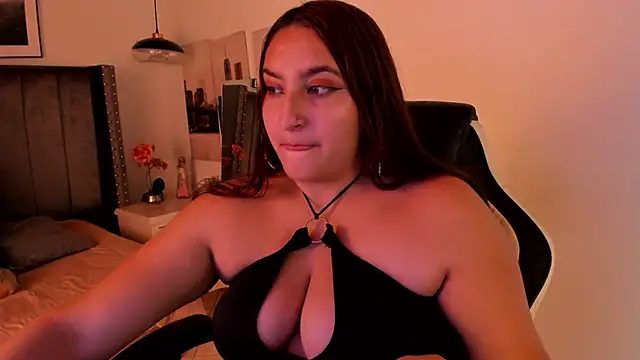 Alaia Cute online show from 12-29-24, 07:06