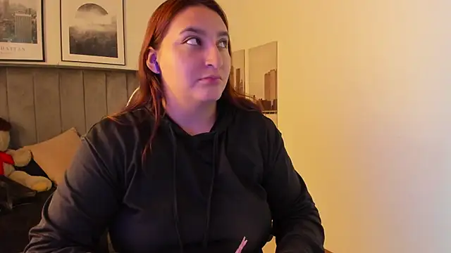 Alaia Cute online show from 03-22-25, 02:27