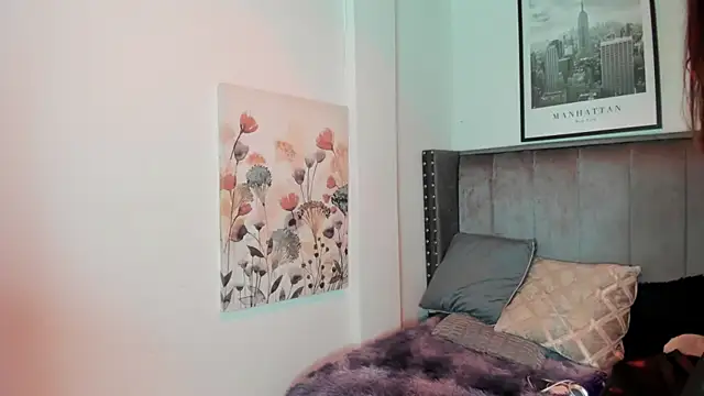 Alaia Cute online show from 10-15-25, 04:01