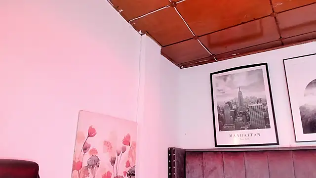 Alaia Cute online show from 01-10-26, 04:03