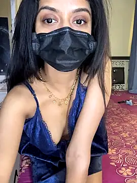 Snapshot of Aakanshaa__ chatting on 10-08-25, 04:54 Aakanshaa   online show from 10-08-25, 04:54