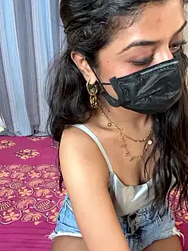 Snapshot of Aakanshaa__ chatting on 10-09-25, 05:11 Aakanshaa   online show from 10-09-25, 05:11