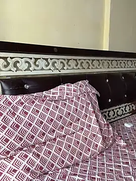 Snapshot of Aakanshaa__ chatting on 10-23-25, 05:07 Aakanshaa   online show from 10-23-25, 05:07