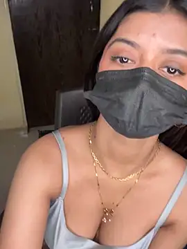 Aakanshaa   online show from 12-05-25, 03:48