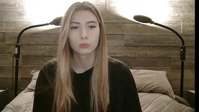 ErikaShyy online show from 11-25-25, 11:10