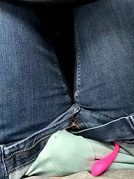 geilehecke1 online show from 11-06-25, 07:31