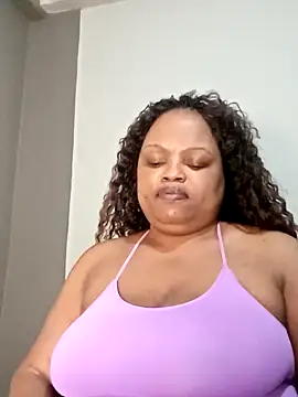 hugemelonsxxx online show from 03-11-25, 04:51