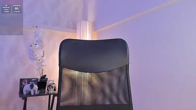 CyntiaAdams online show from 02-05-25, 06:59