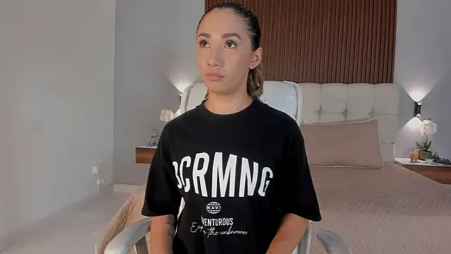 Emma23   online show from 01-09-26, 06:27