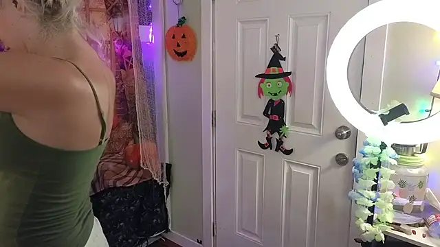 cunty tranny lydia online show from 10-11-25, 04:22