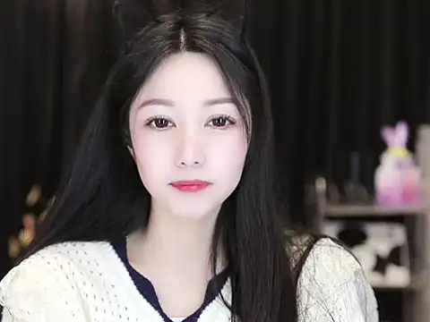 Snapshot of Nuyoah-77 chatting on 03-04-25, 03:59 Nuyoah-77 online show from 03-04-25, 03:59