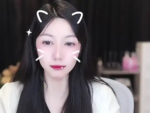 Snapshot of Nuyoah-77 chatting on 10-12-25, 03:33 Nuyoah-77 online show from 10-12-25, 03:33