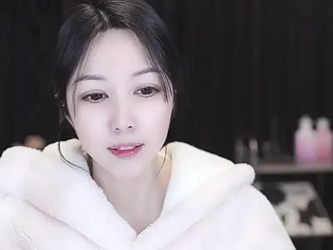 Nuyoah-77 online show from 02-07-26, 04:11