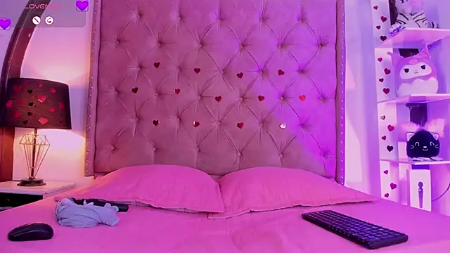 LadyAvalon online show from 02-18-25, 07:41