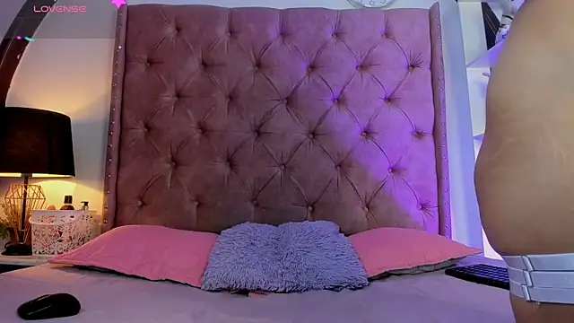 LadyAvalon online show from 03-18-25, 08:15