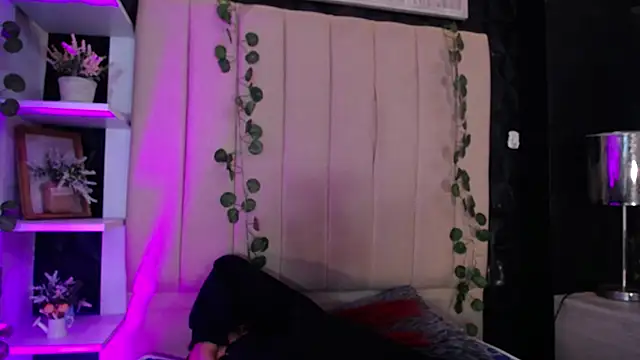 Mia Rinn online show from 02-06-25, 07:51