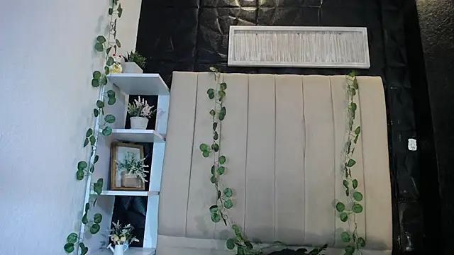 Mia Rinn online show from 02-07-25, 01:01