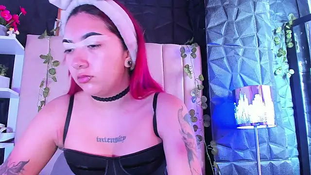 Mia Rinn online show from 02-11-26, 12:32