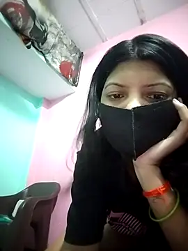 Snapshot of Hotty-Divya chatting on 04-25-26, 03:31 Hotty-Divya online show from 04-25-26, 03:31