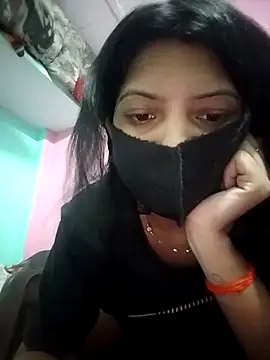 Snapshot of Hotty-Divya chatting on 04-29-26, 02:59 Hotty-Divya online show from 04-29-26, 02:59