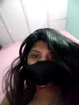 Snapshot of Hotty-Divya chatting on 05-06-26, 02:55 Hotty-Divya online show from 05-06-26, 02:55