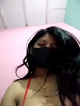 Snapshot of Hotty-Divya chatting on 05-10-26, 03:44 Hotty-Divya online show from 05-10-26, 03:44