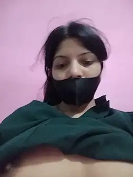 Snapshot of Hotty-Divya chatting on 05-18-26, 03:02 Hotty-Divya online show from 05-18-26, 03:02