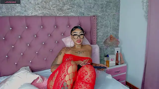 Mia Jansen online show from 12-22-25, 02:25