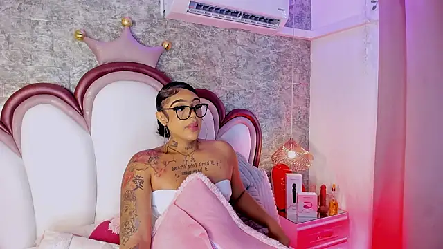 Mia Jansen online show from 04-25-26, 01:41