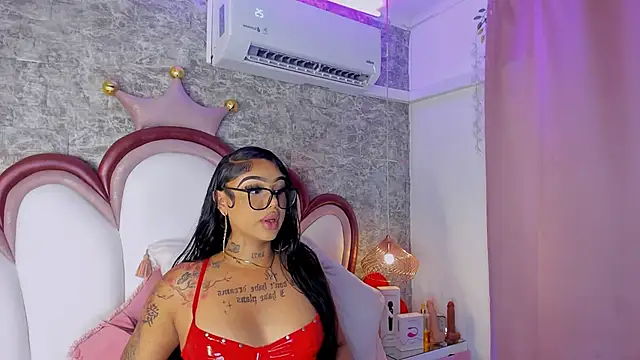 Mia Jansen online show from 04-28-26, 02:00