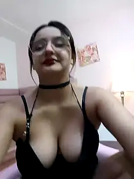 kae styles online show from 10-10-25, 08:19