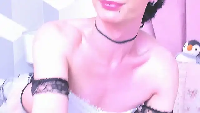 Snapshot of KylieMonnett chatting on 05-09-26, 09:53 KylieMonnett online show from 05-09-26, 09:53