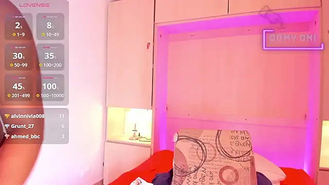 EmilyyStuart online show from 01-24-25, 09:39