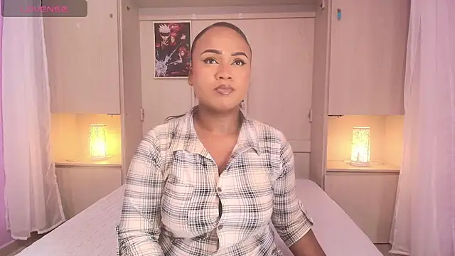 EmilyyStuart online show from 02-06-25, 03:37