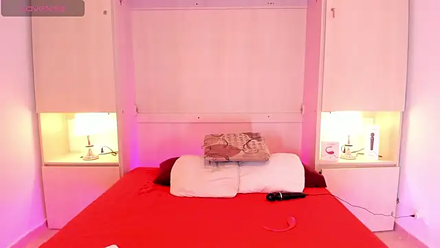 EmilyyStuart online show from 02-26-25, 03:32