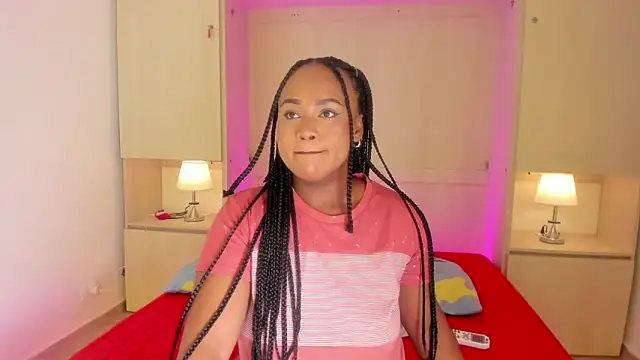 EmilyyStuart online show from 09-11-25, 04:12