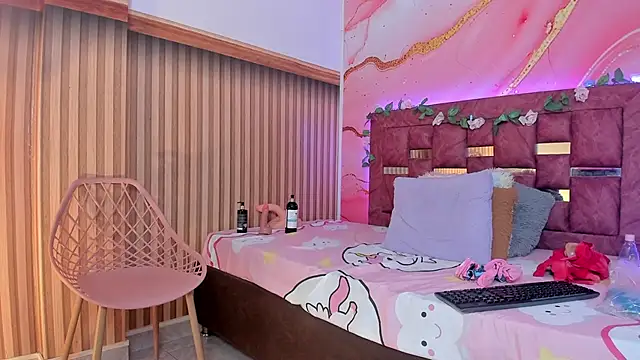 melody paris online show from 02-21-25, 01:55